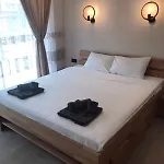 شقة 